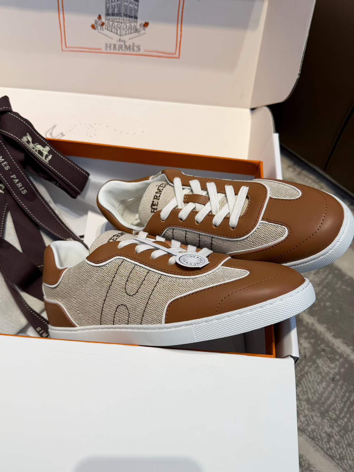 Hermès Casual shoes view 3