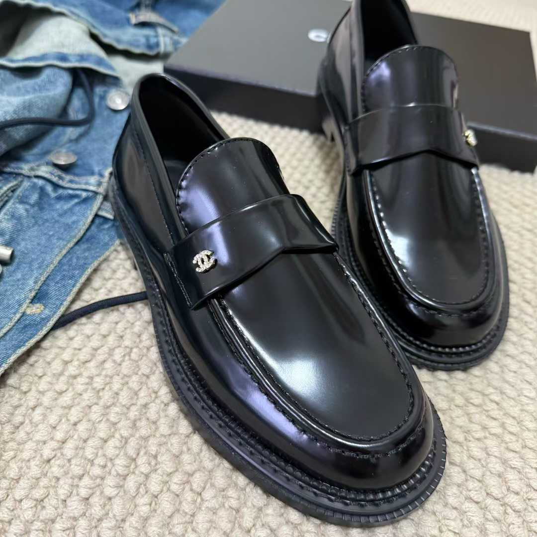 Chanel Love shoes view 7