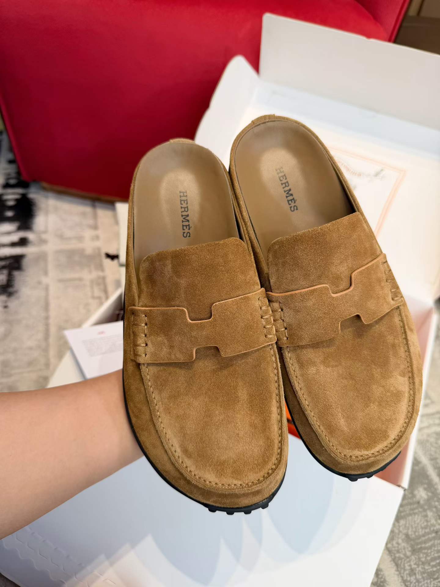 Hermès Love shoes view 1
