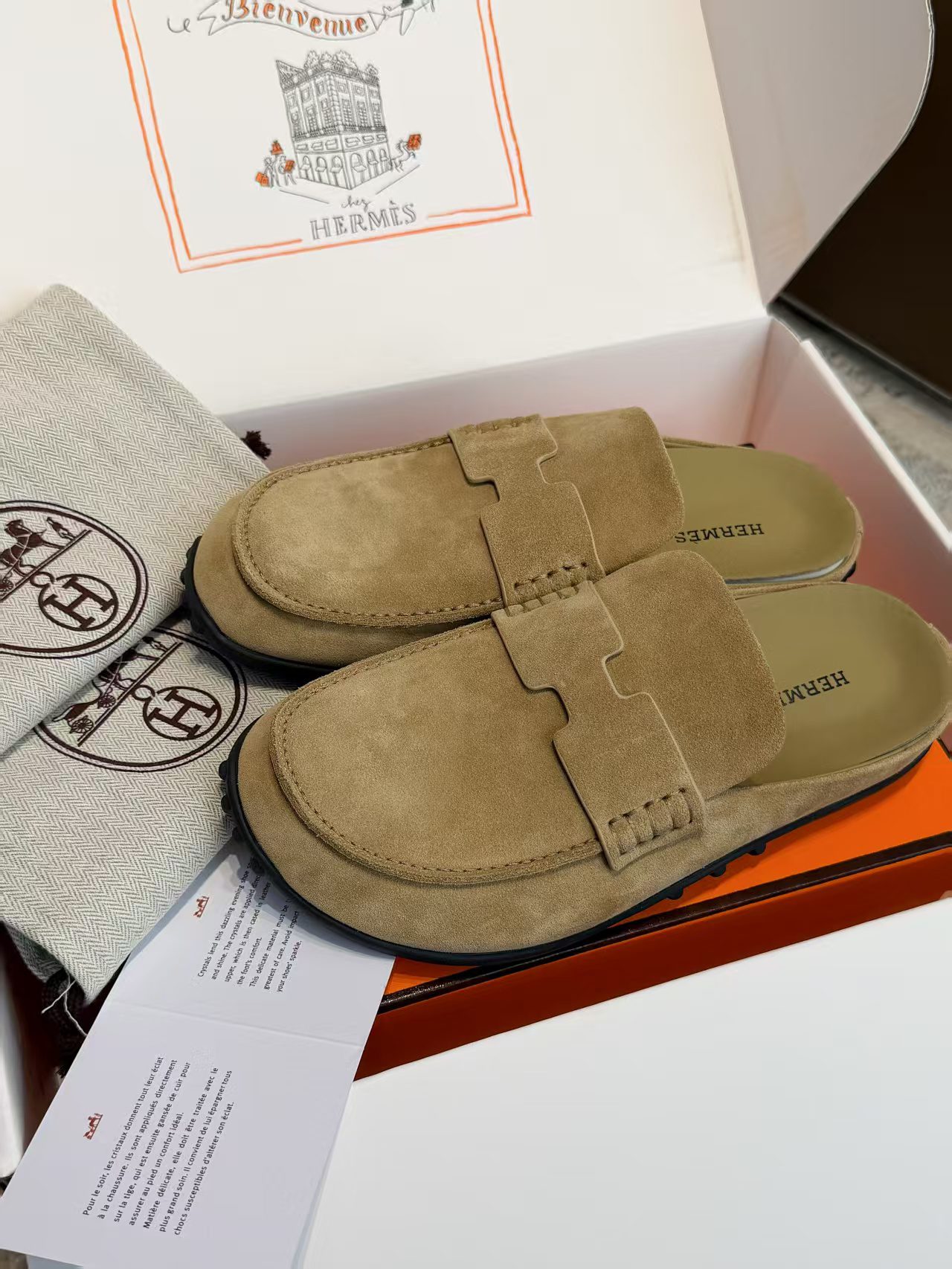 Hermès Love shoes view 14