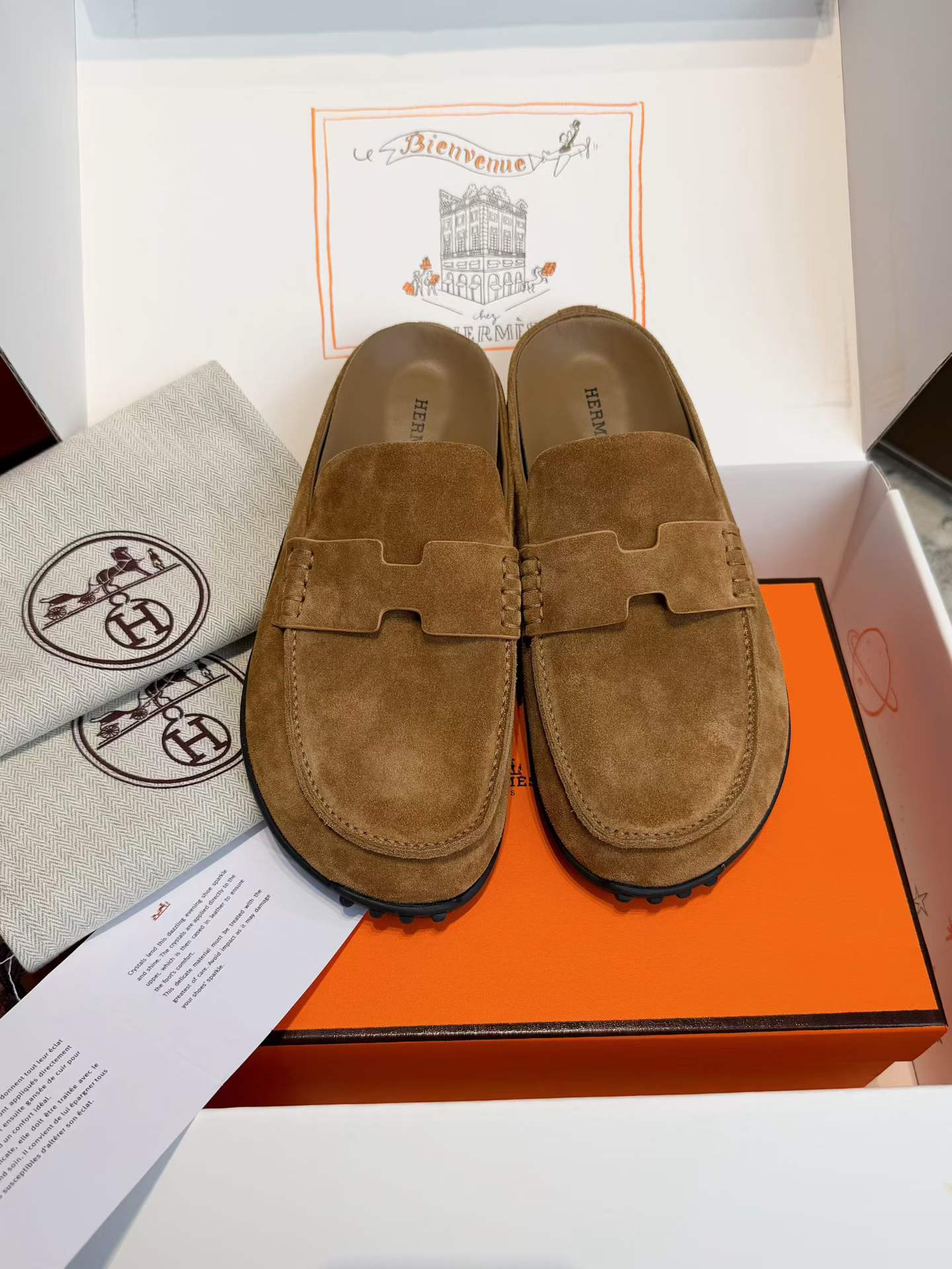 Hermès Love shoes view 2
