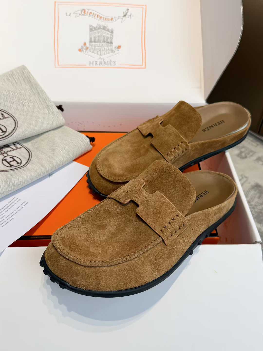 Hermès Love shoes view 7