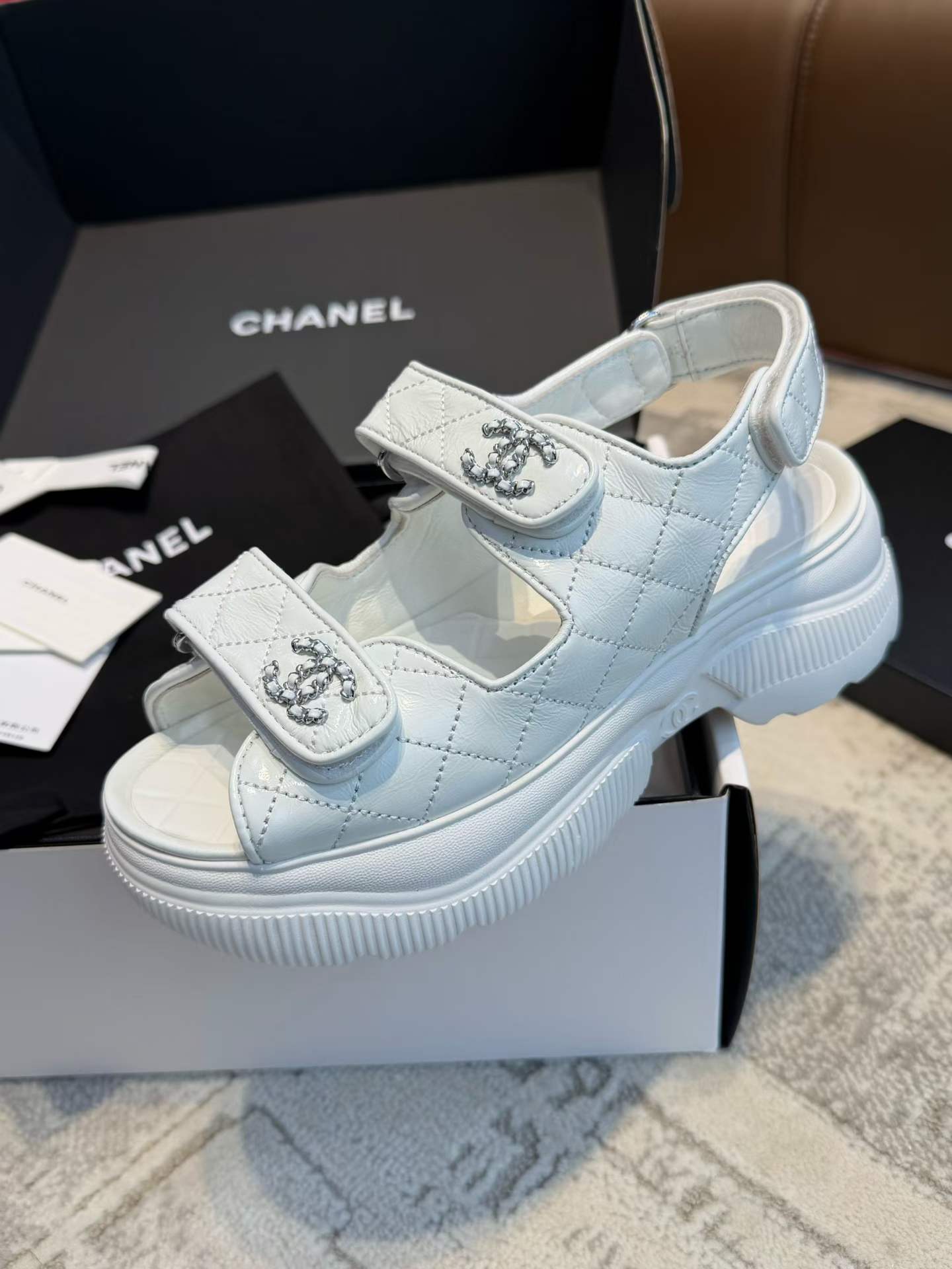 Chanel Platform sandals view 14