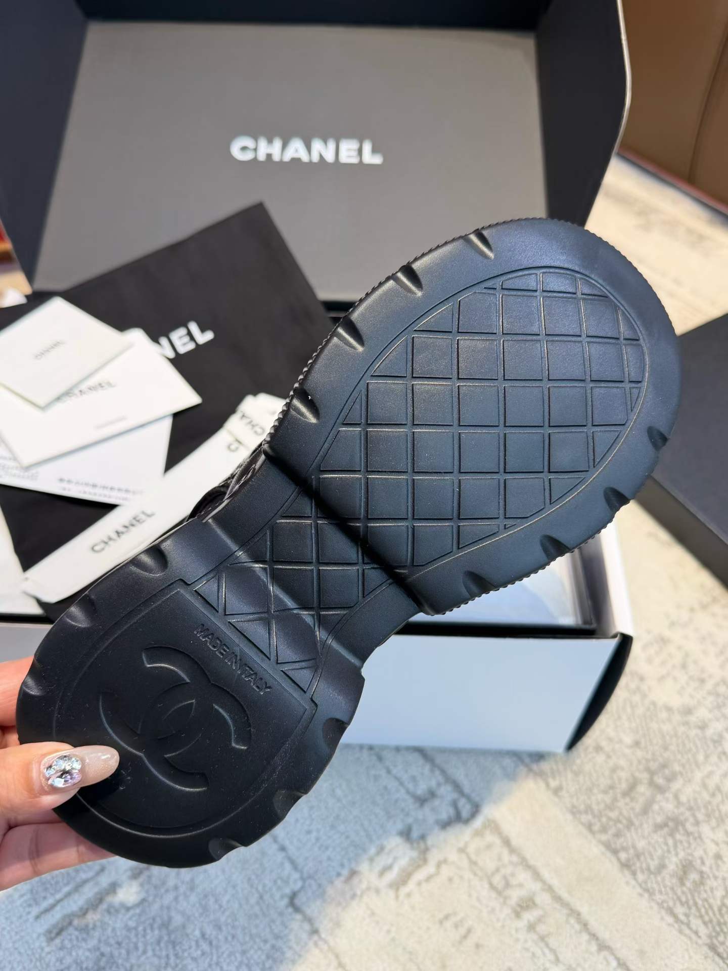 Chanel Platform sandals view 9