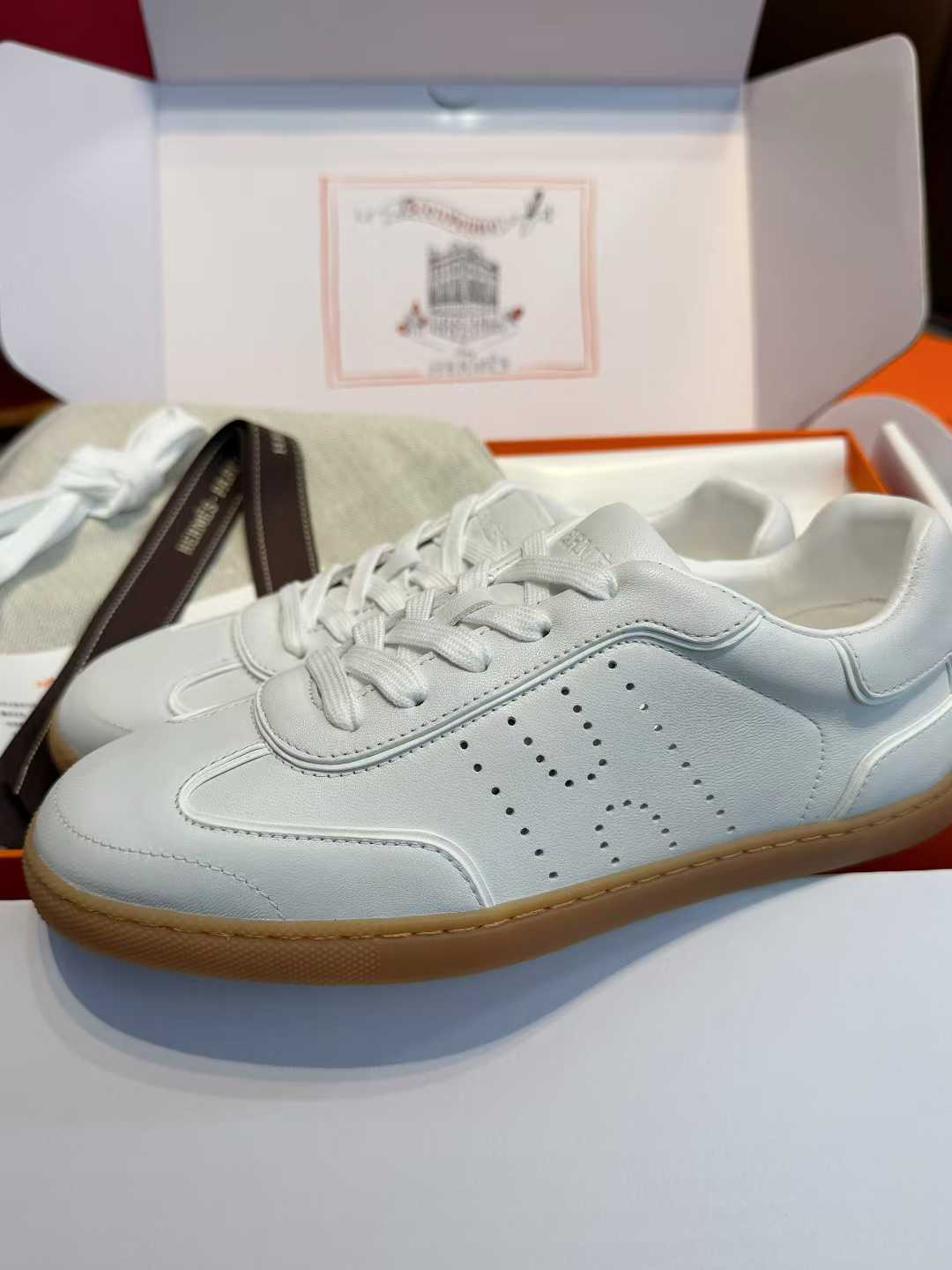Hermès Sneakers view 6