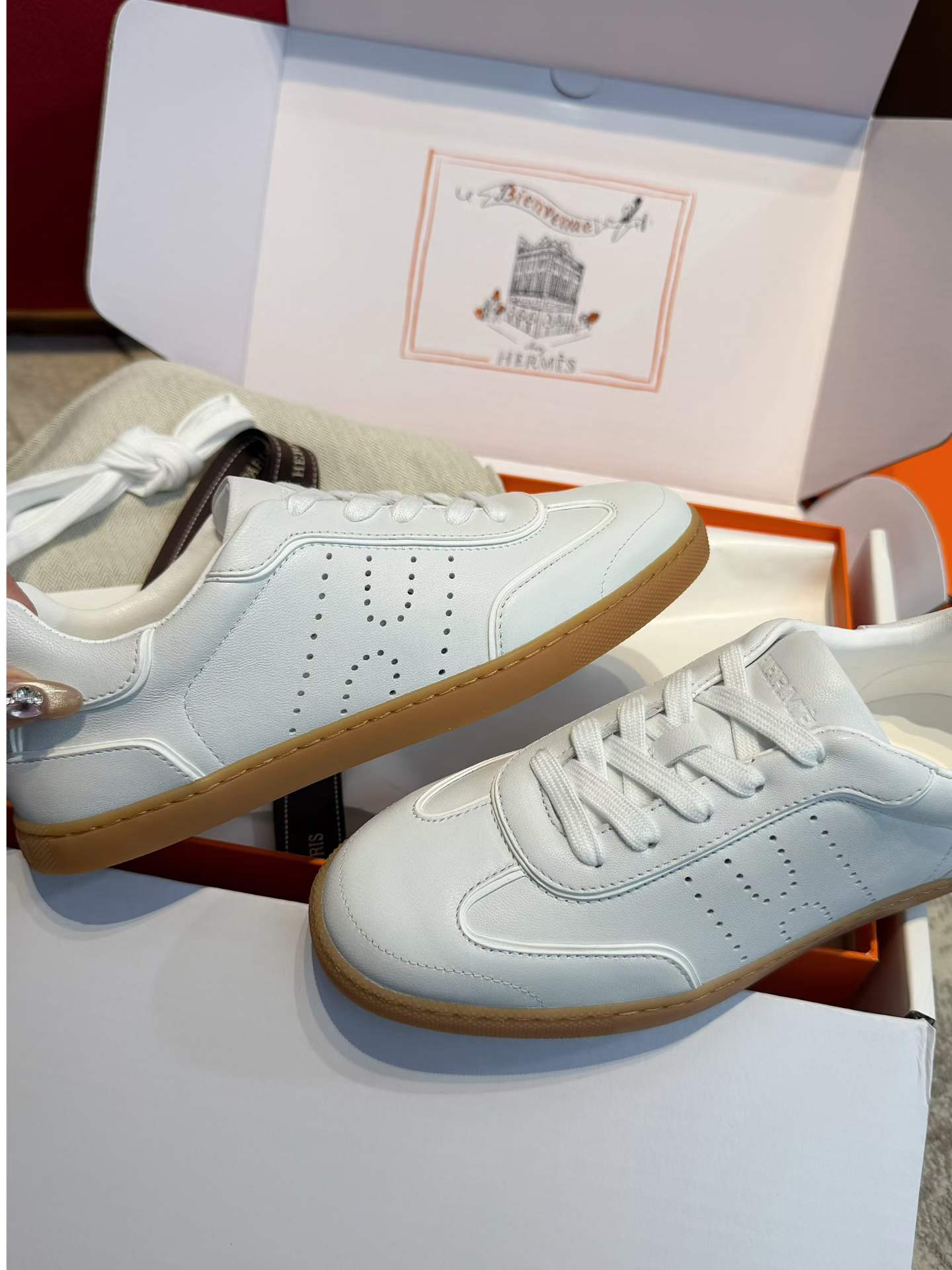 Hermès Sneakers view 7
