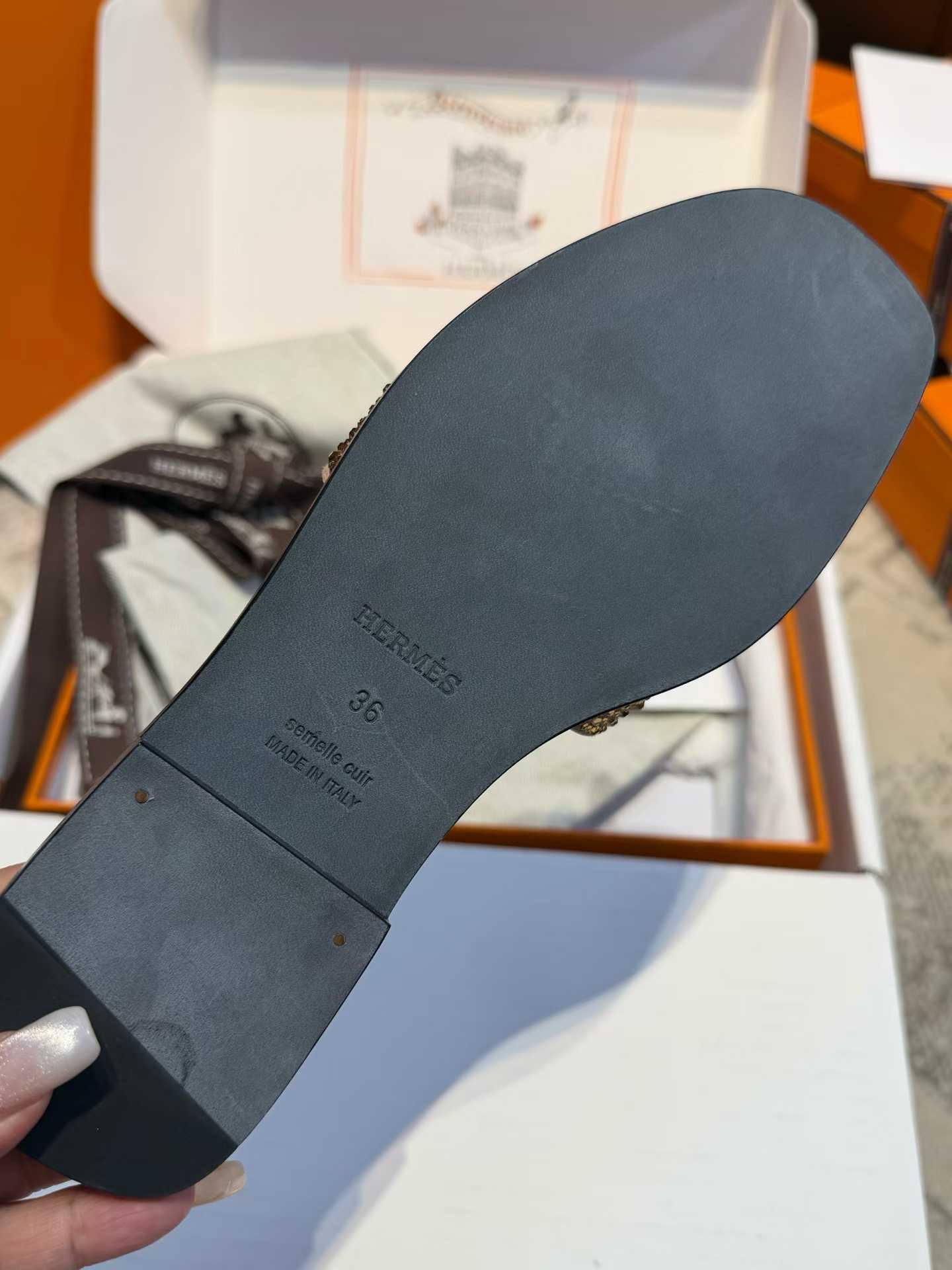 Hermès Slippers view 15