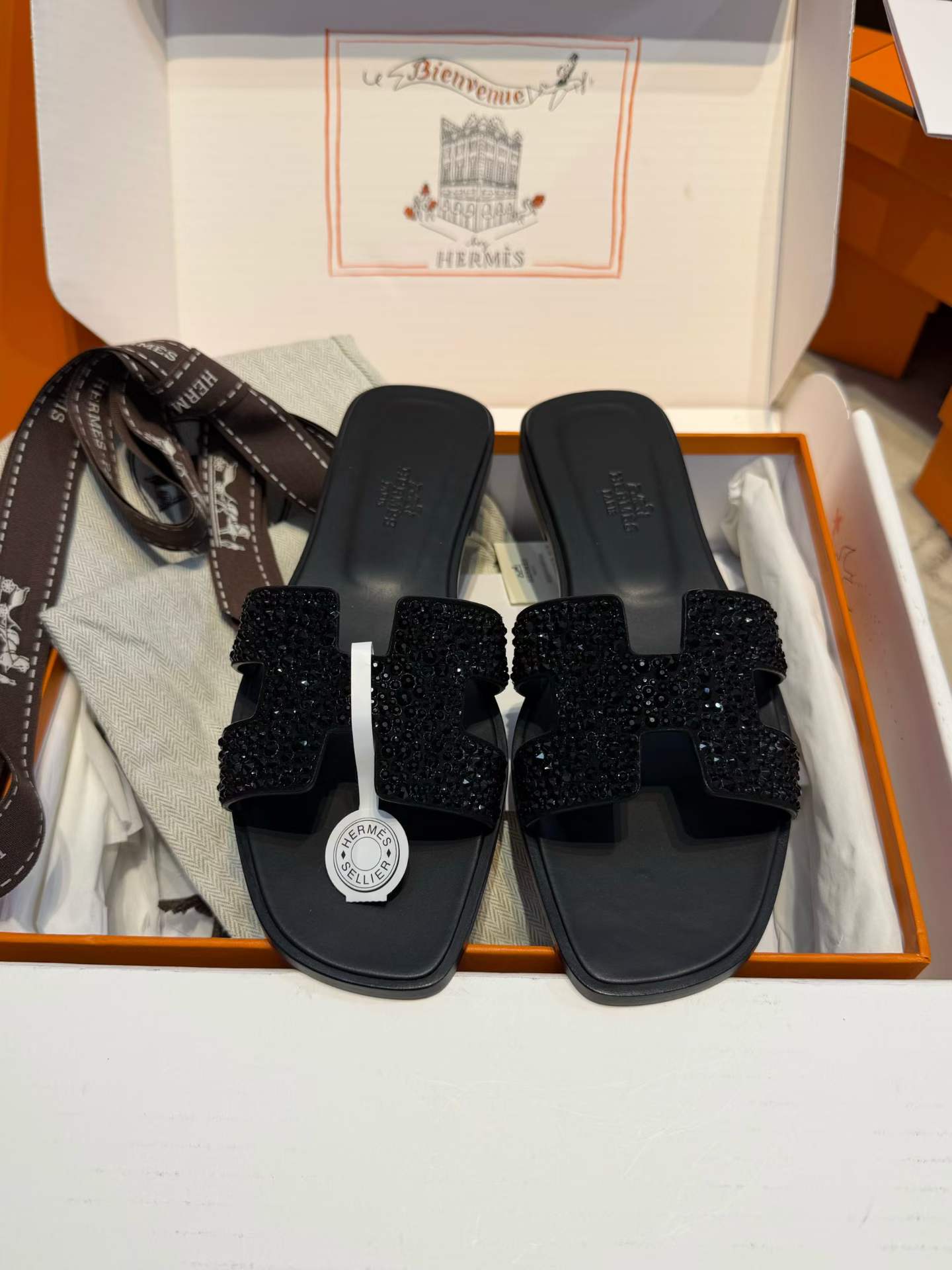 Hermès Slippers view 2