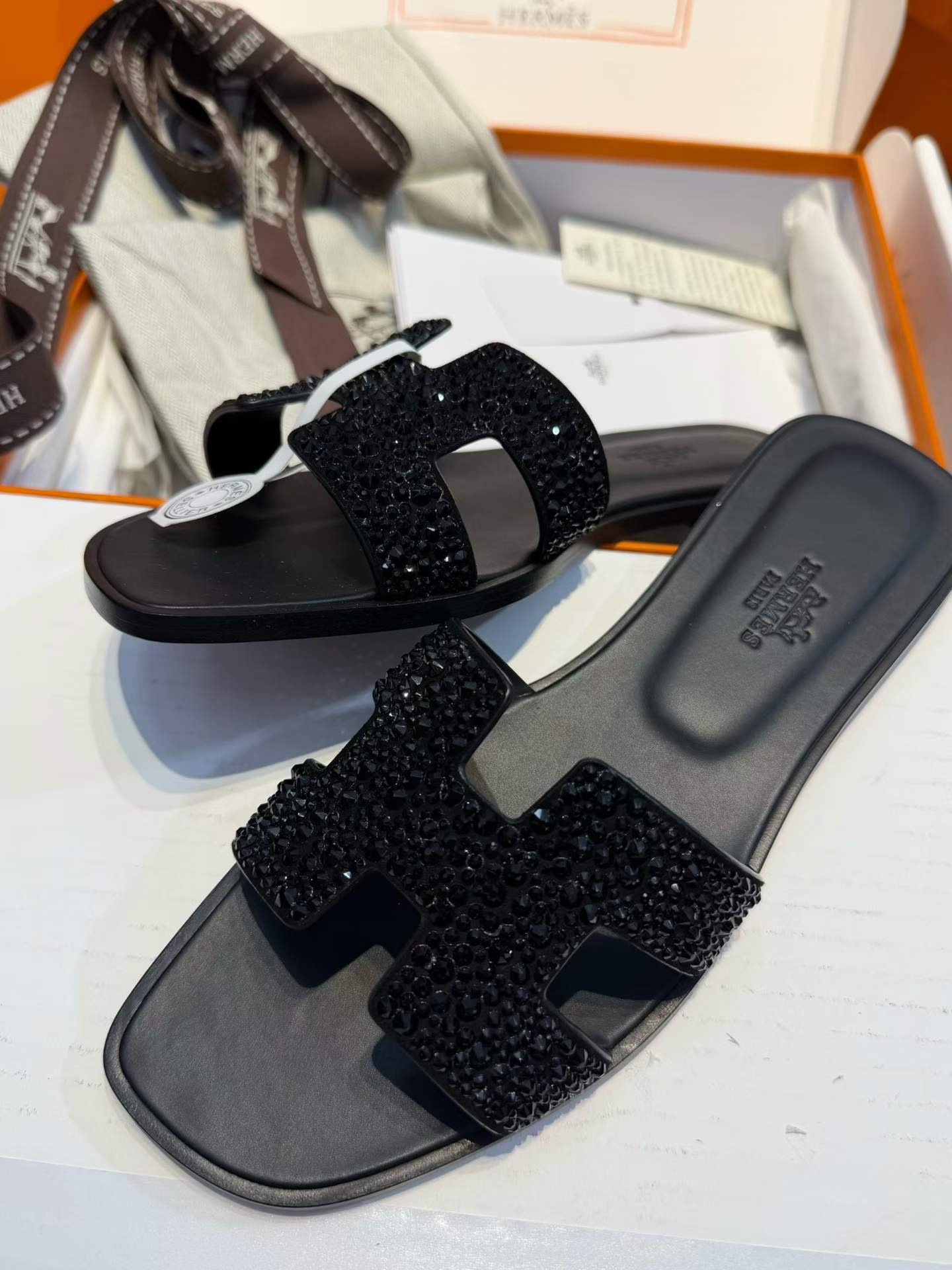 Hermès Slippers view 4
