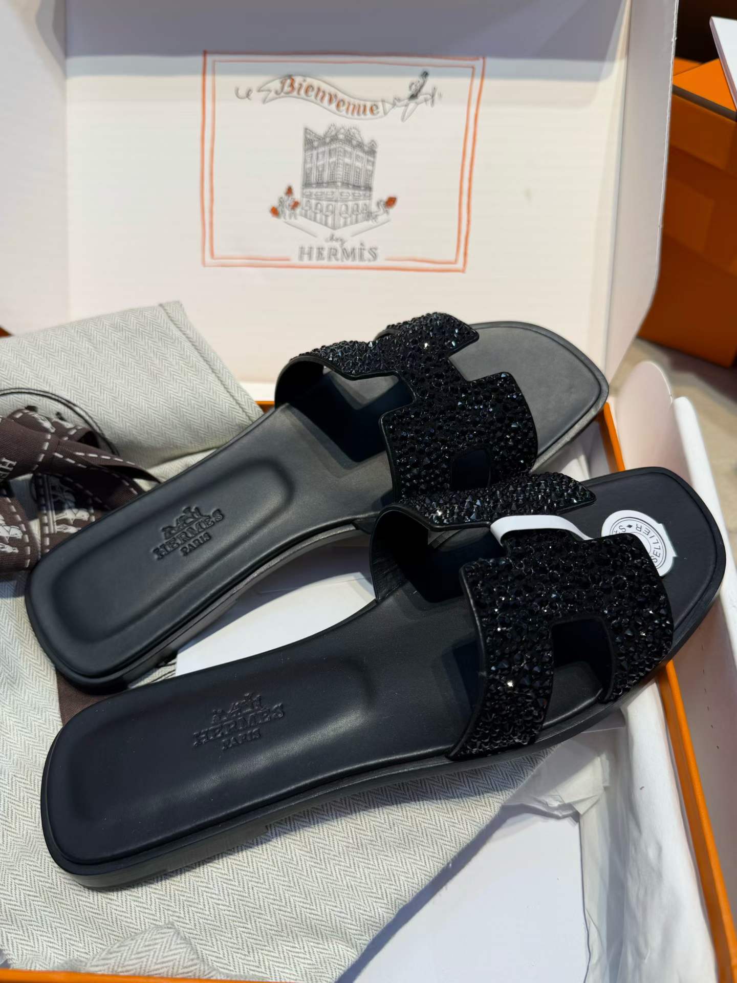 Hermès Slippers view 6