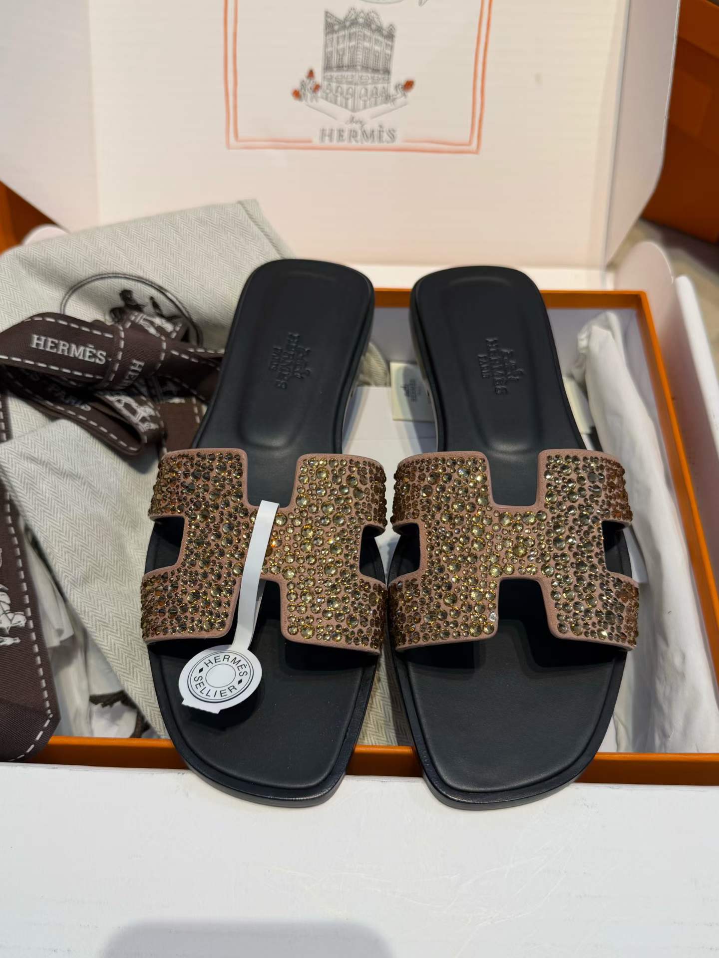 Hermès Slippers view 8