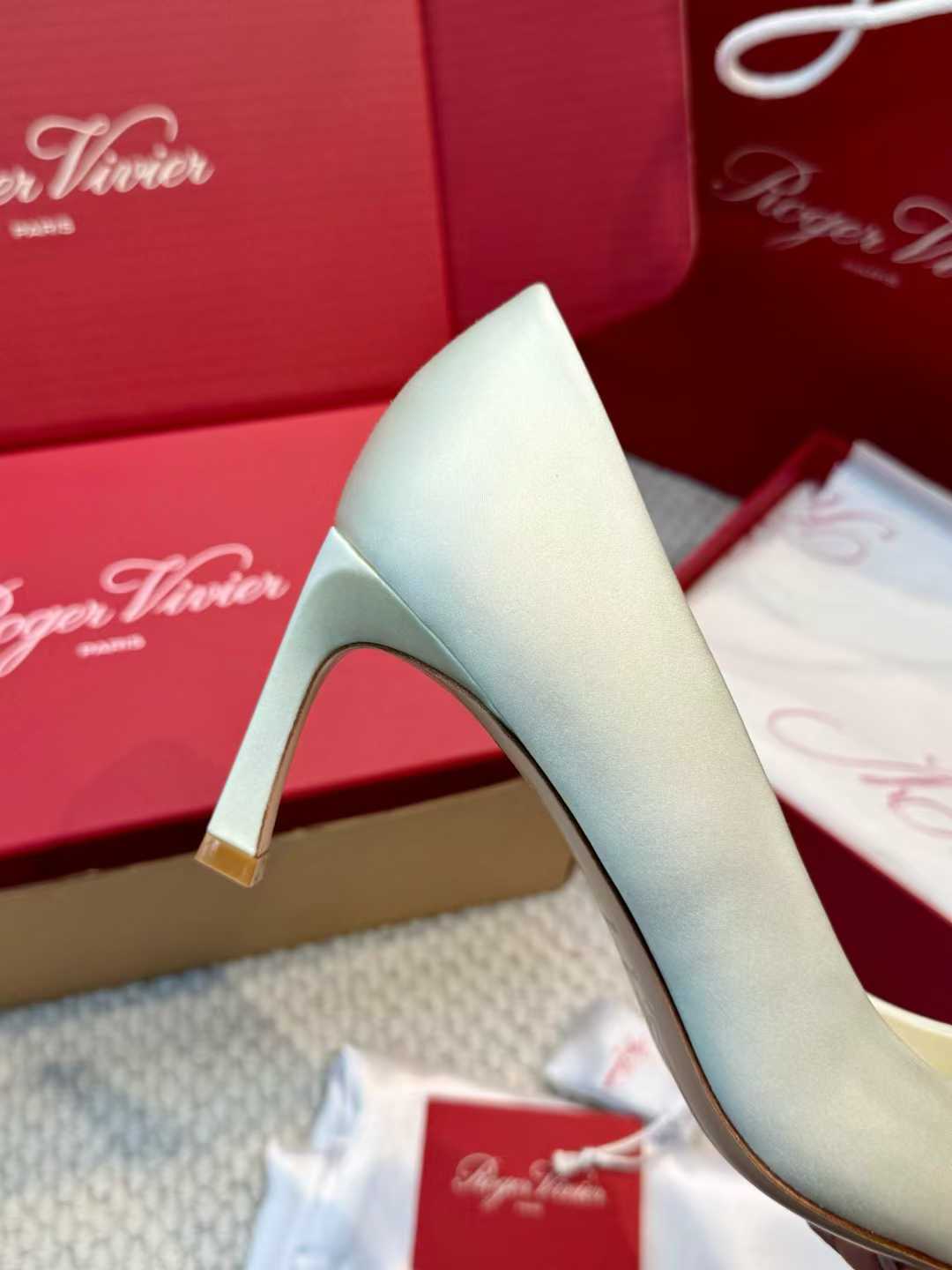 Roger Vivier High heels view 14