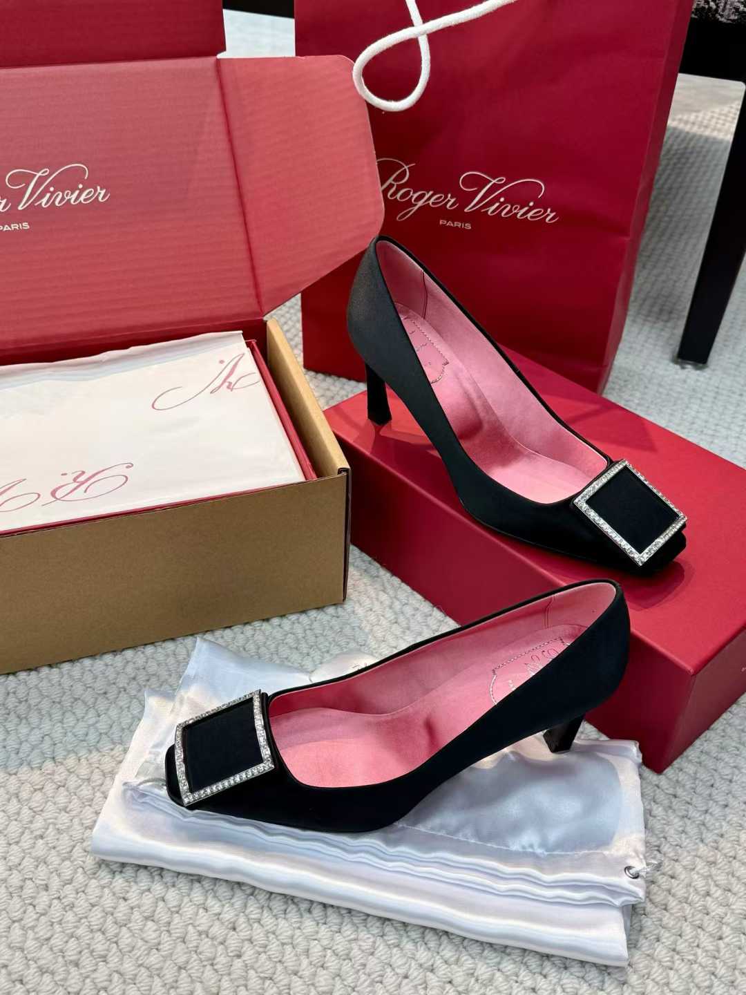 Roger Vivier High heels view 9