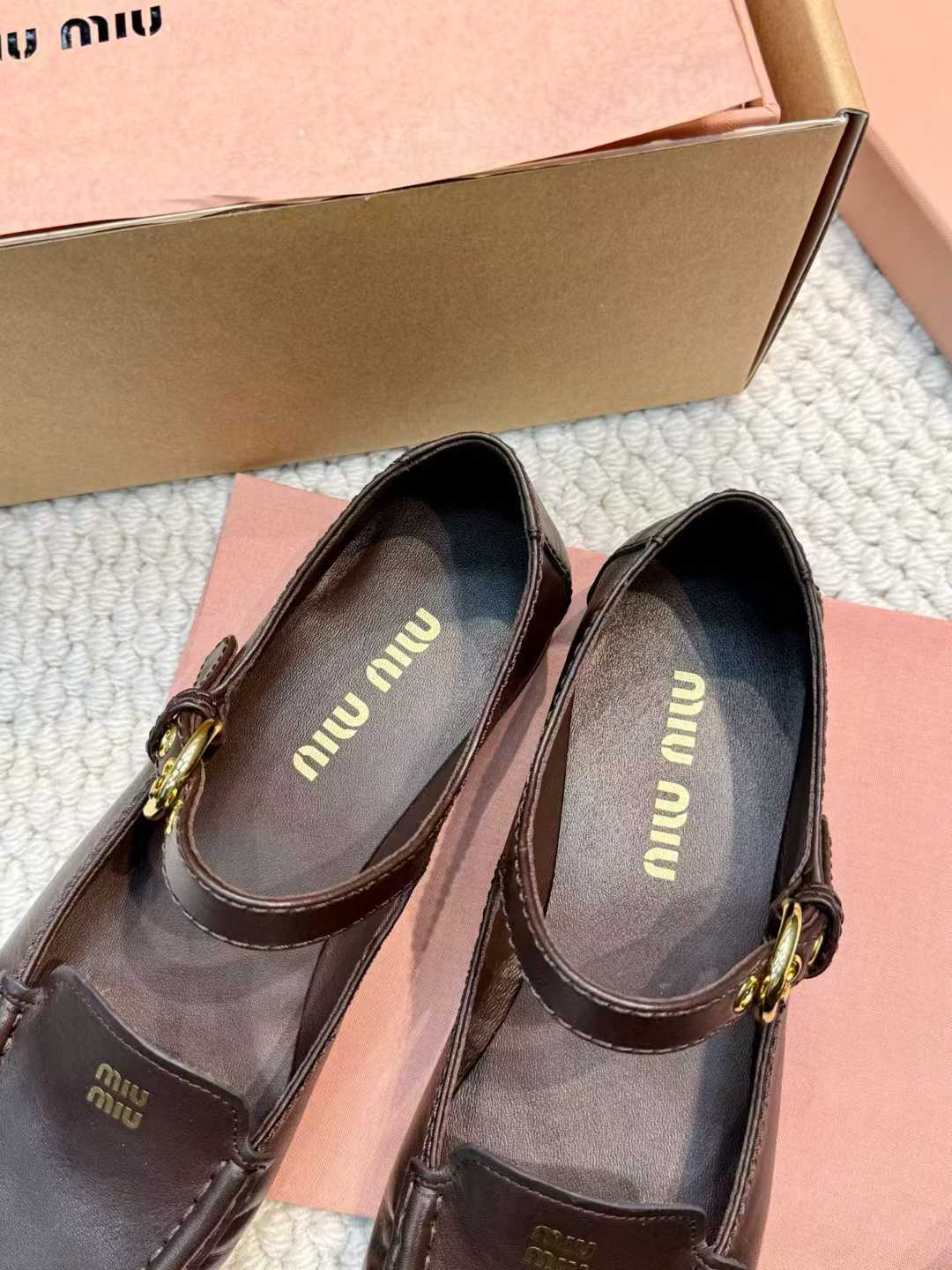 Miu Miu Ballet shoes view 5