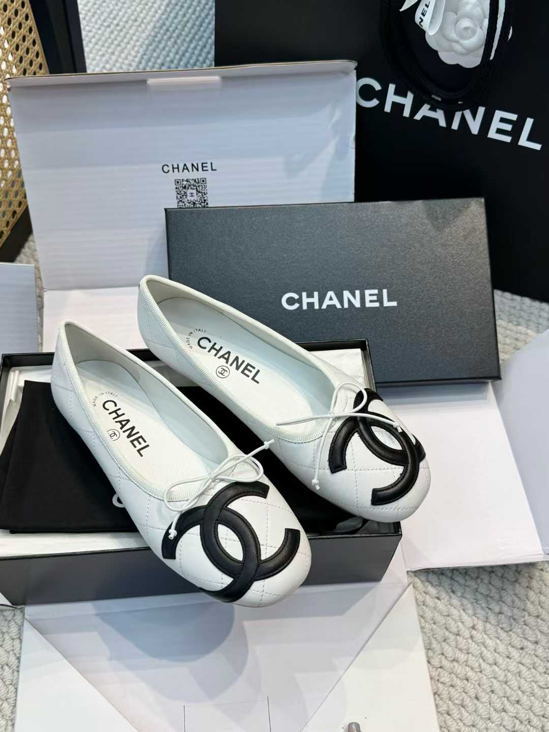 Chanel Ballet shoes view 2