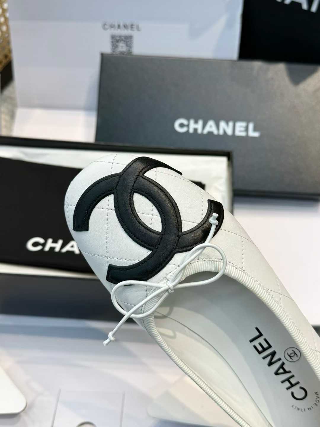Chanel Ballet shoes view 8