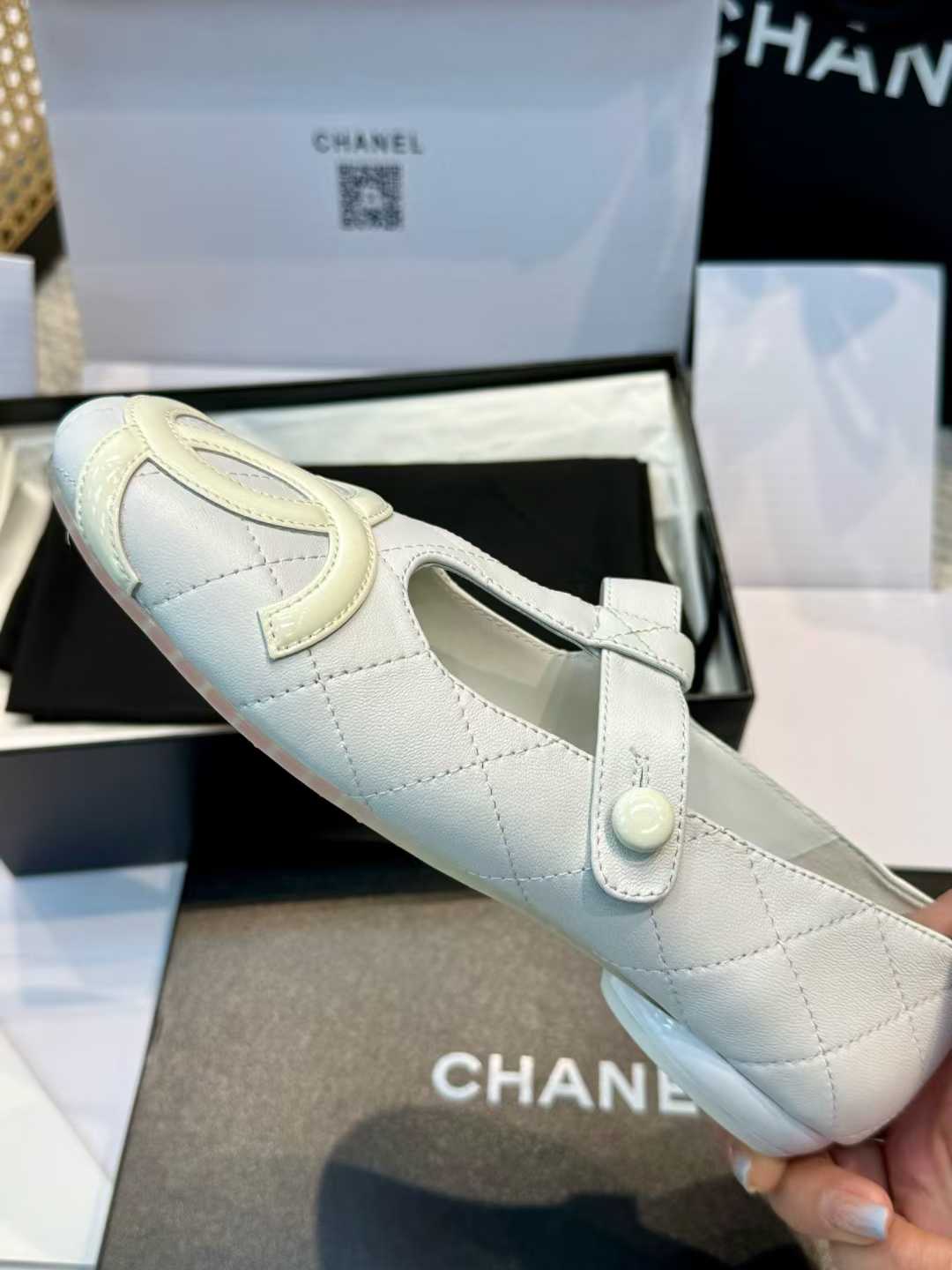 Chanel Ballet shoes view 16