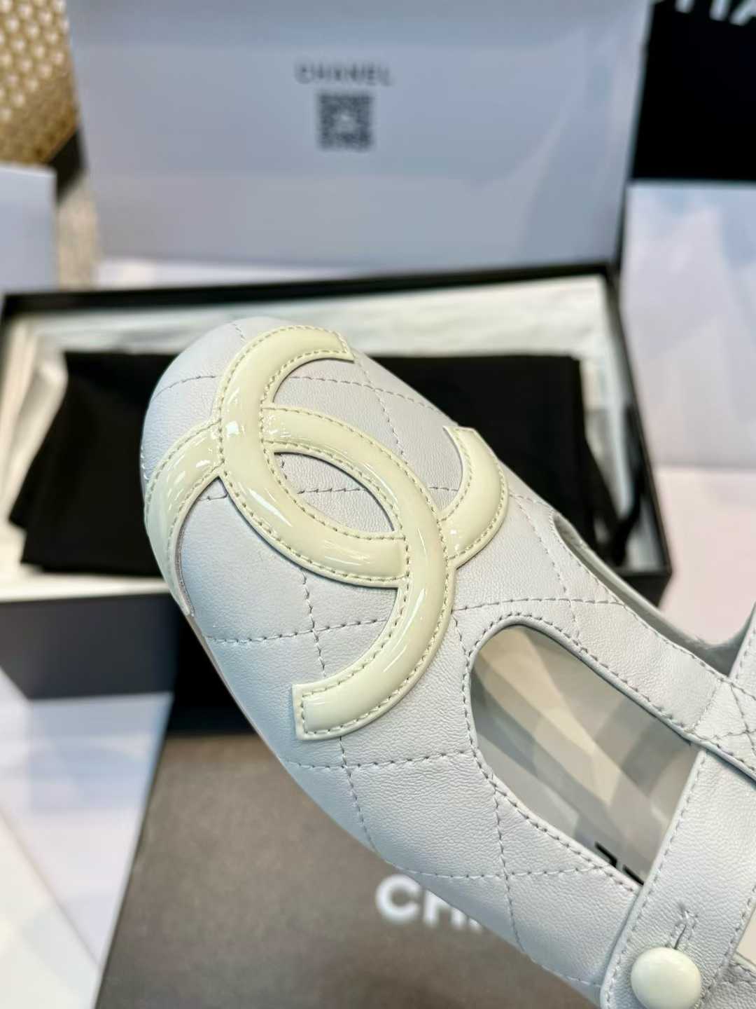 Chanel Ballet shoes view 17