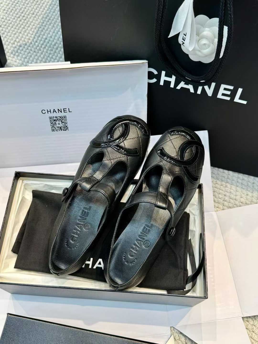 Chanel Ballet shoes view 8