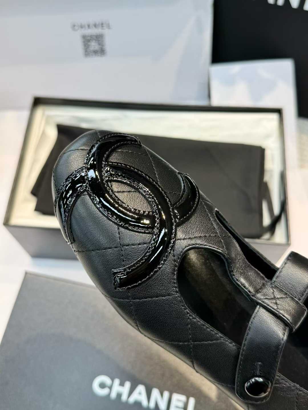 Chanel Ballet shoes view 9