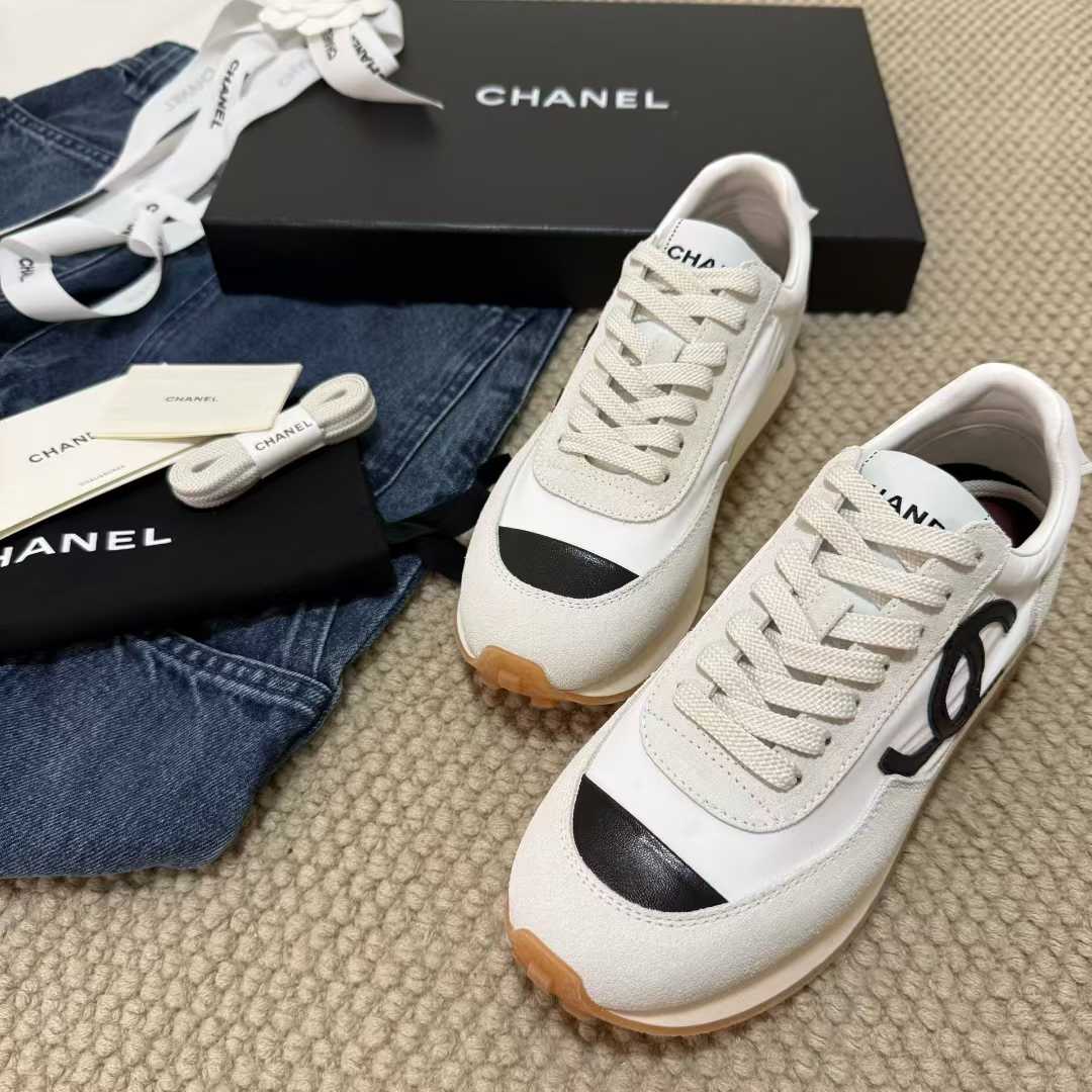Chanel Heightening sneakers view 1