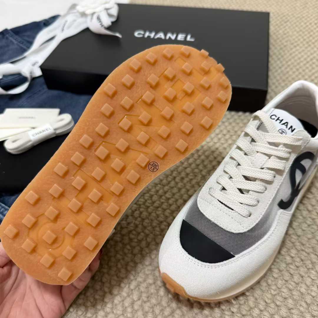 Chanel Heightening sneakers view 10