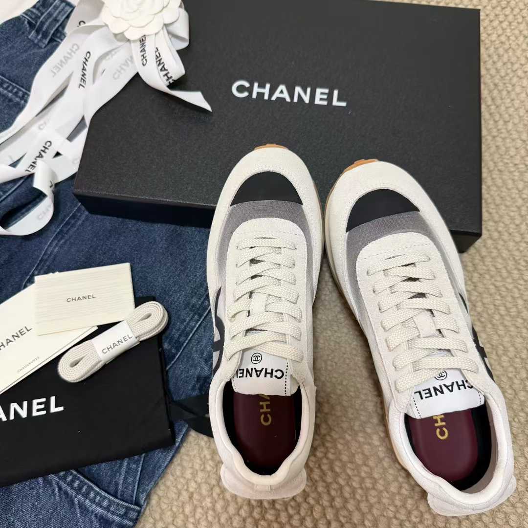 Chanel Heightening sneakers view 3