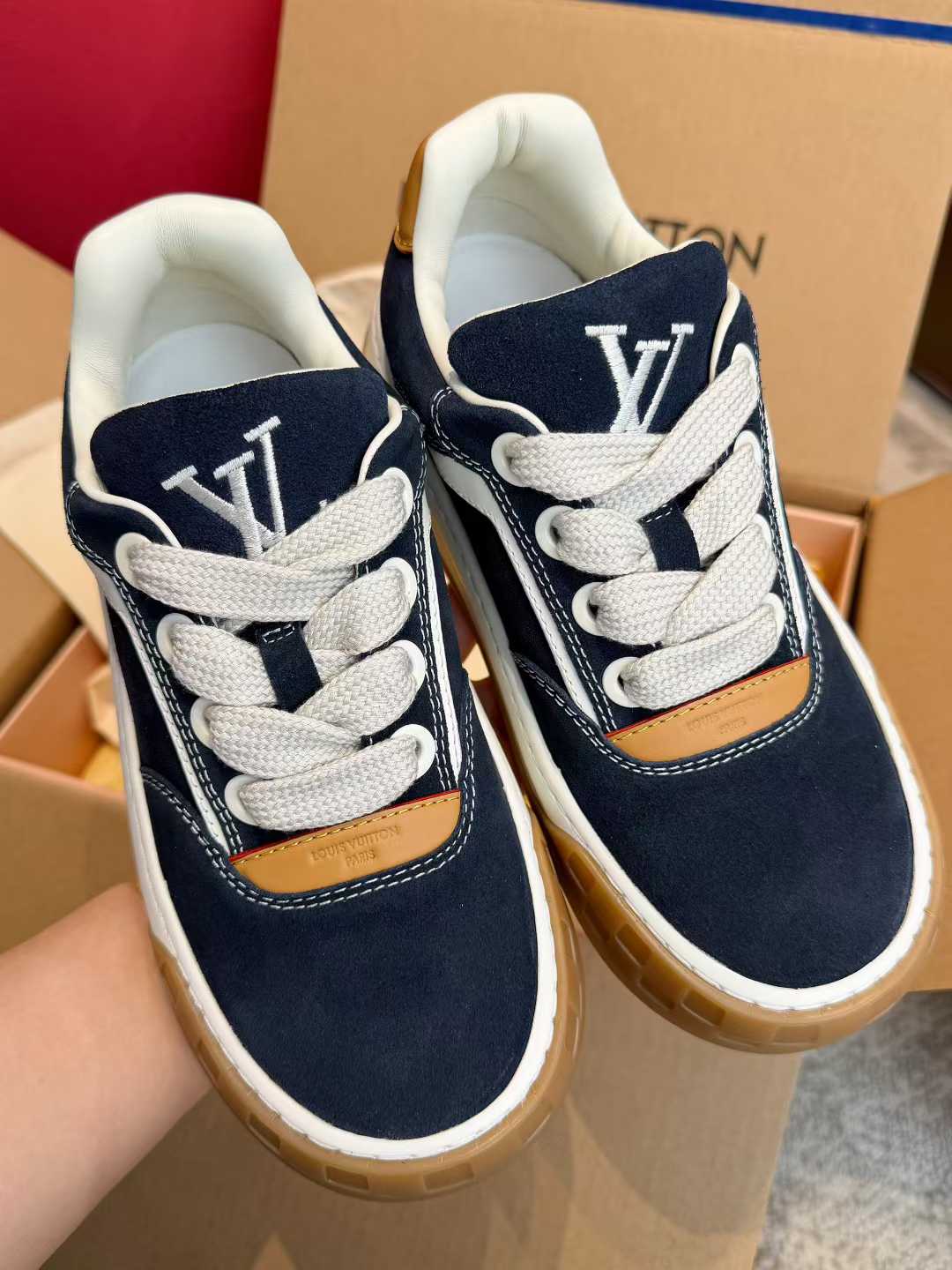 Louis Vuitton Casual shoes view 10