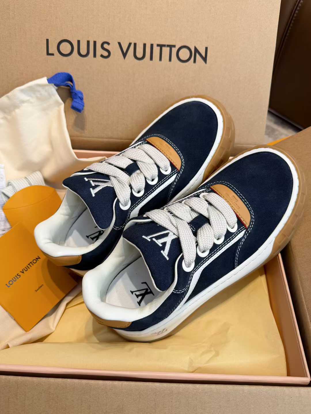 Louis Vuitton Casual shoes view 13