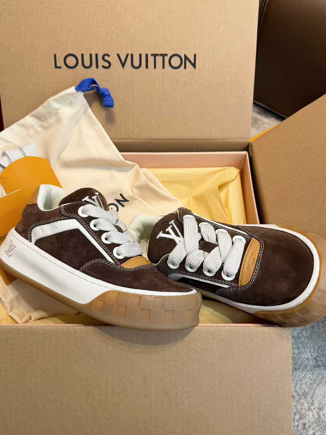 Louis Vuitton Casual shoes view 3