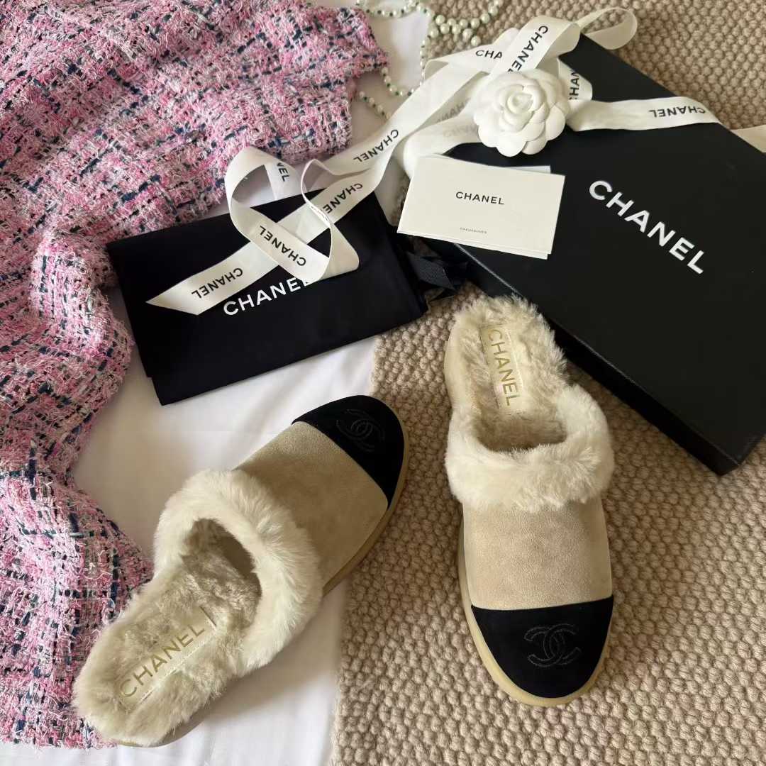 Chanel Shaggy slippers view 4