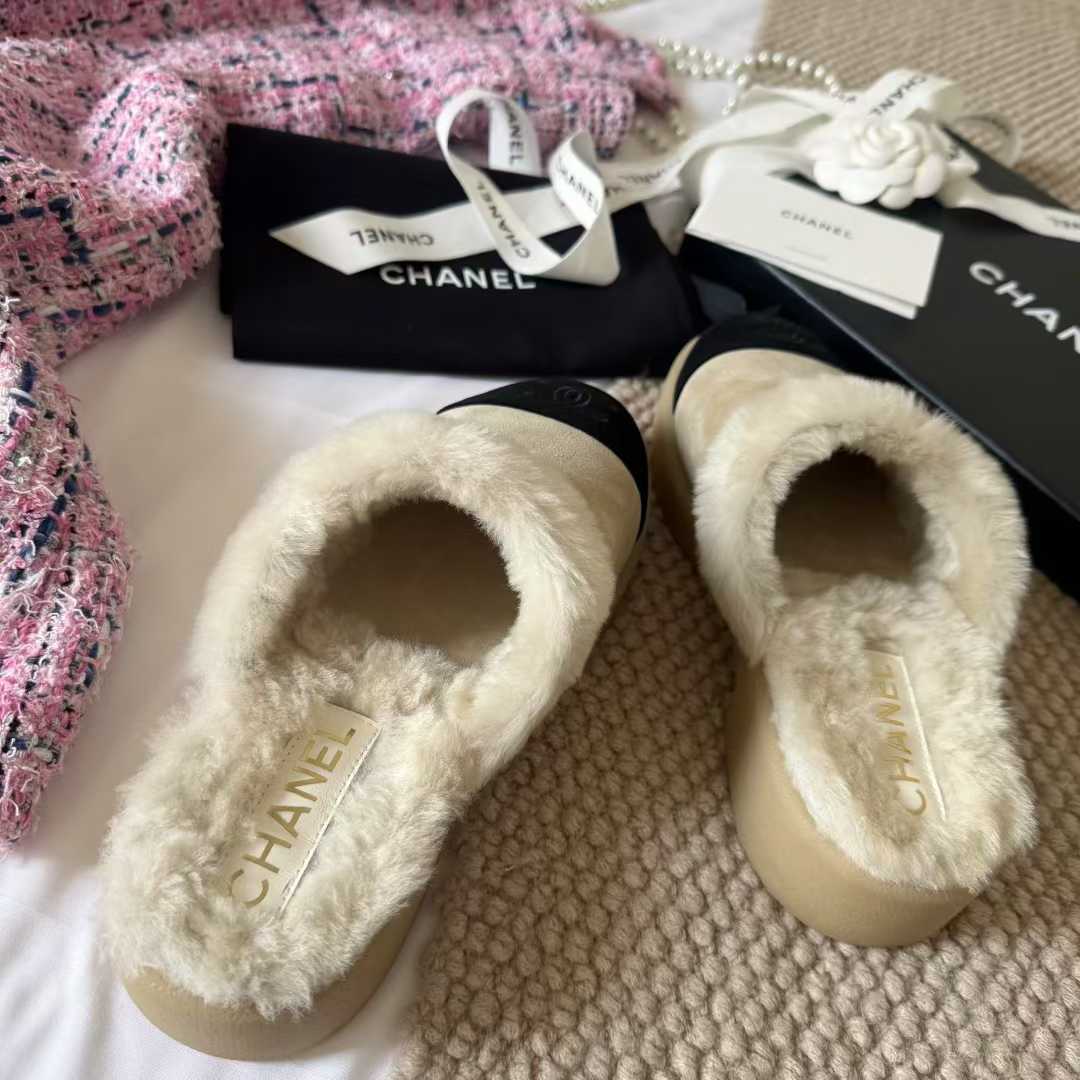 Chanel Shaggy slippers view 7