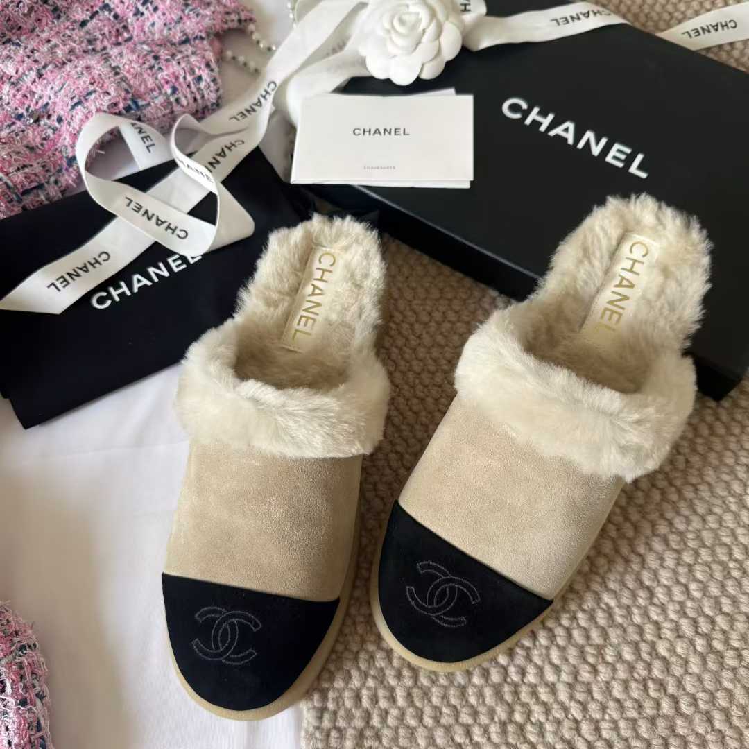 Chanel Shaggy slippers view 8
