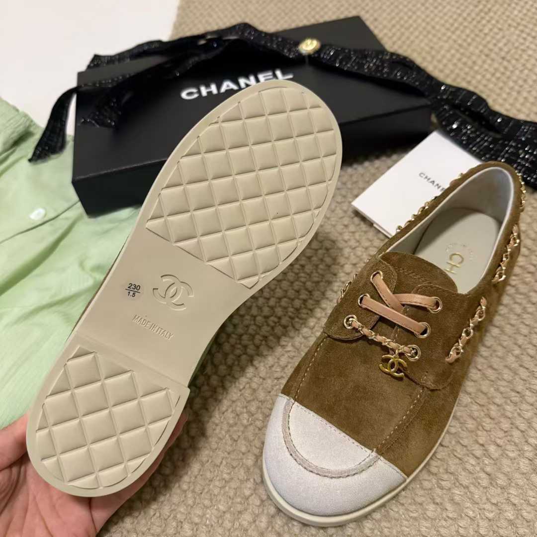 Chanel Vintage flats view 10