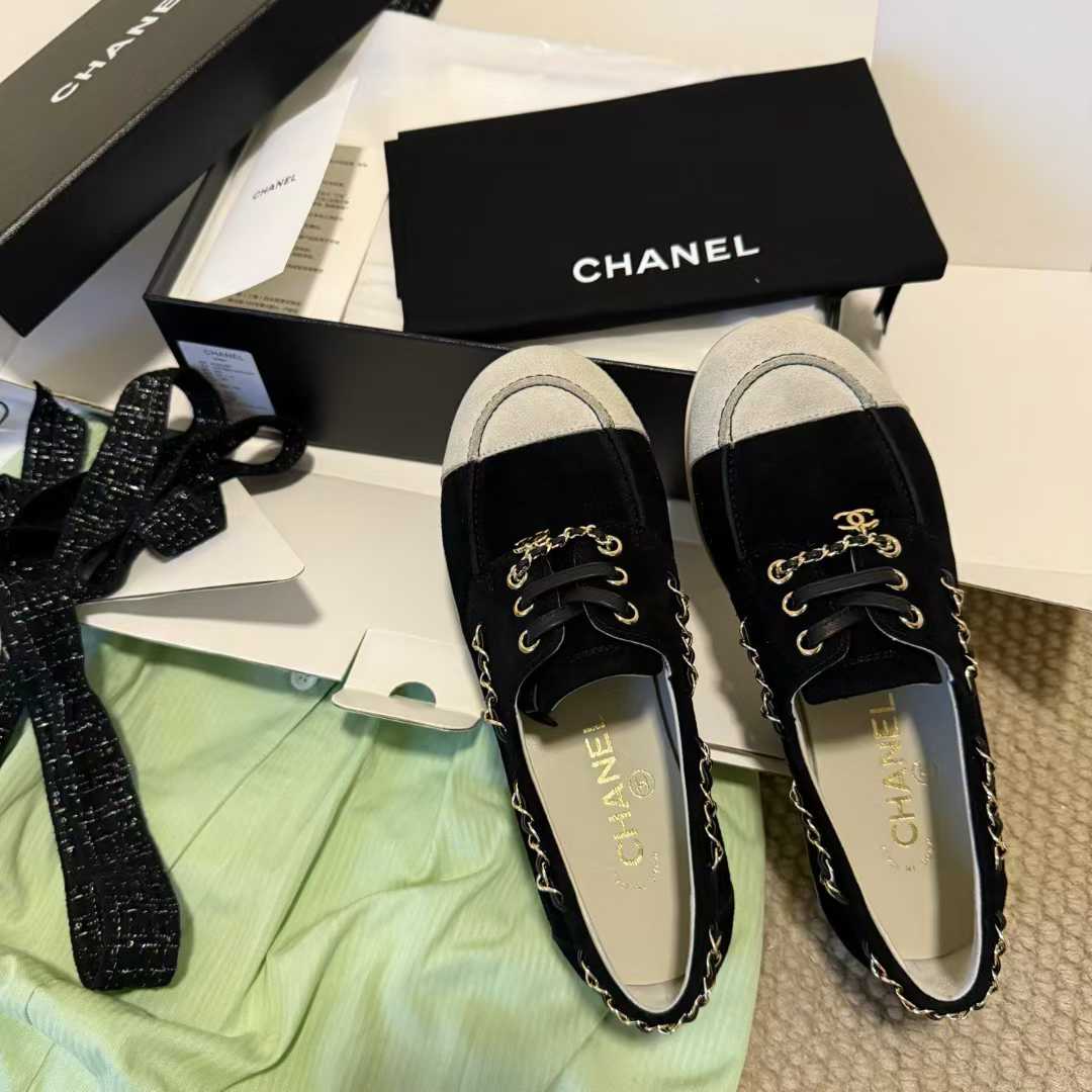 Chanel Vintage flats view 13