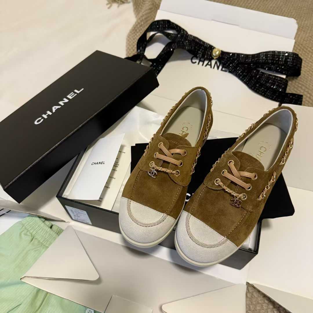Chanel Vintage flats view 2