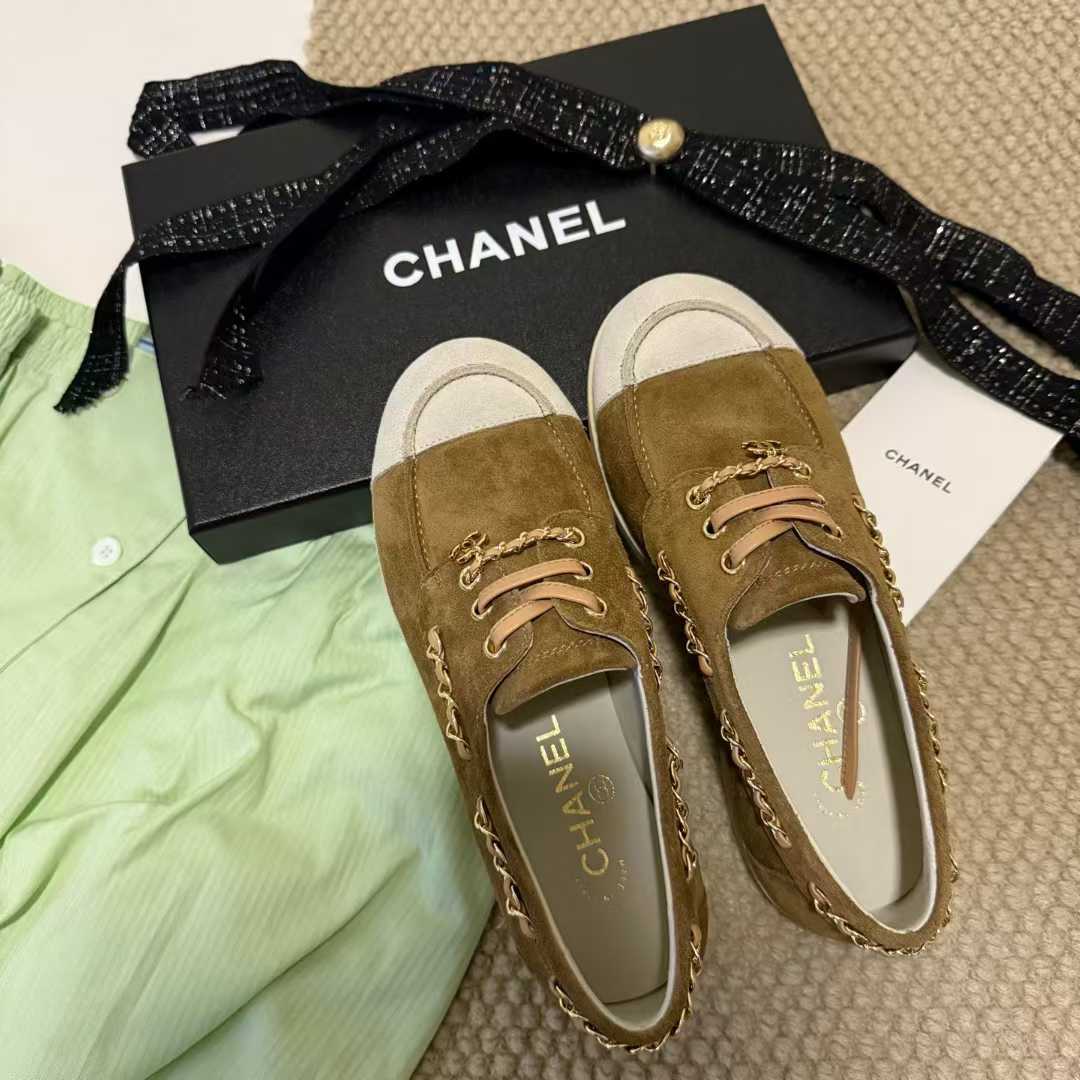 Chanel Vintage flats view 7