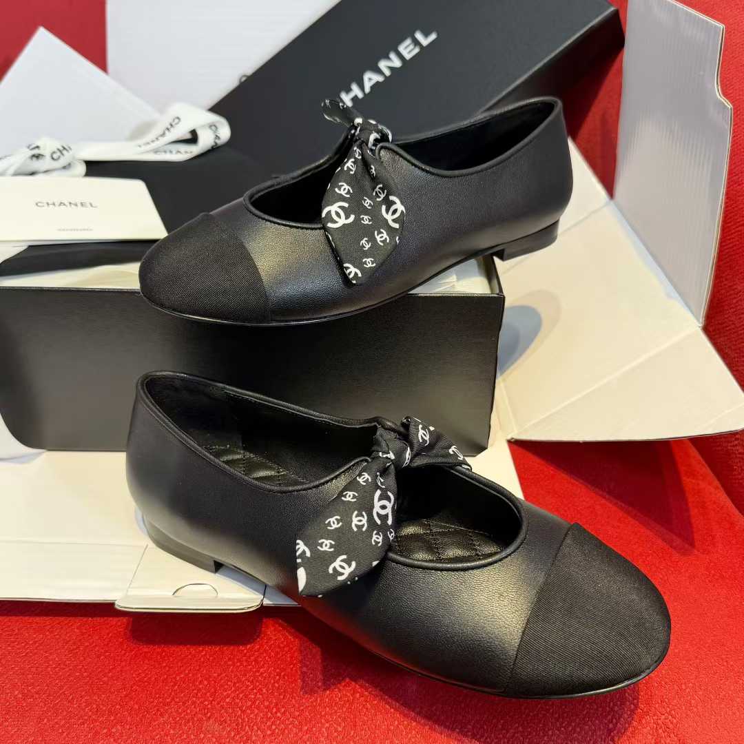 Chanel 26C Ballet shoes view 12