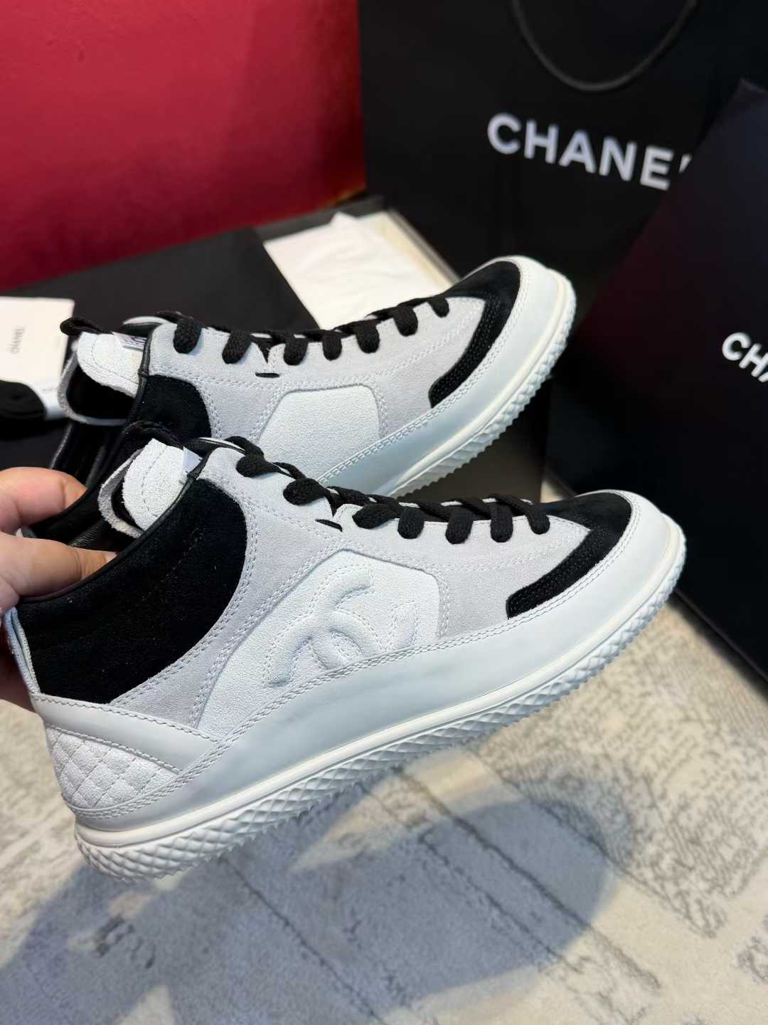 Chanel 25N High-top sneakers view 1