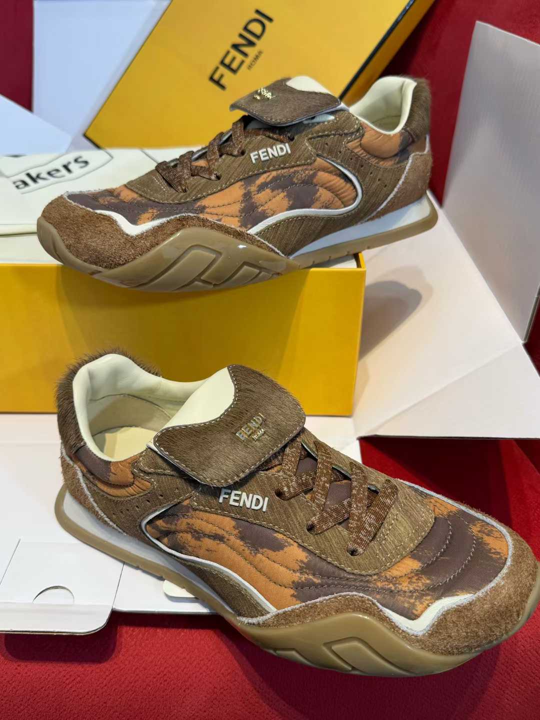 Fendi Sneakers view 14