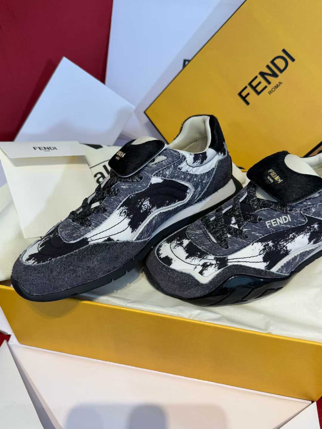 Fendi Sneakers view 5