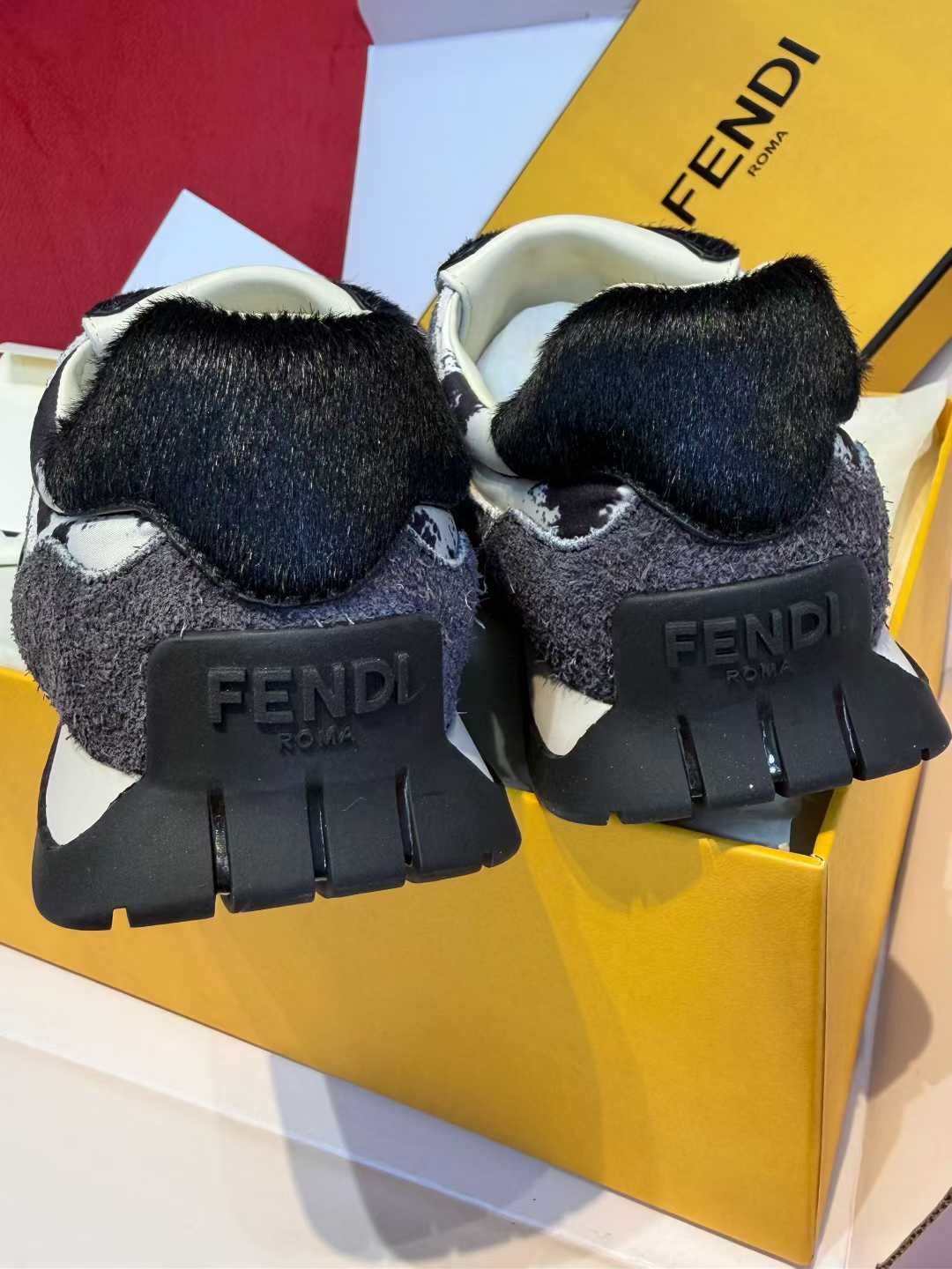 Fendi Sneakers view 9