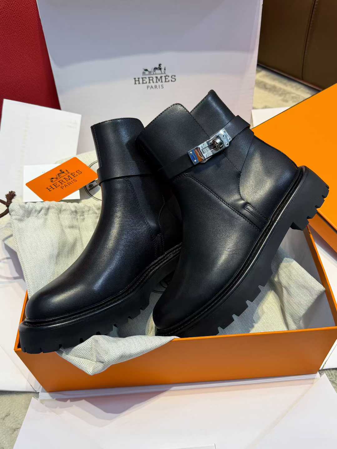 Hermès Short boots view 3