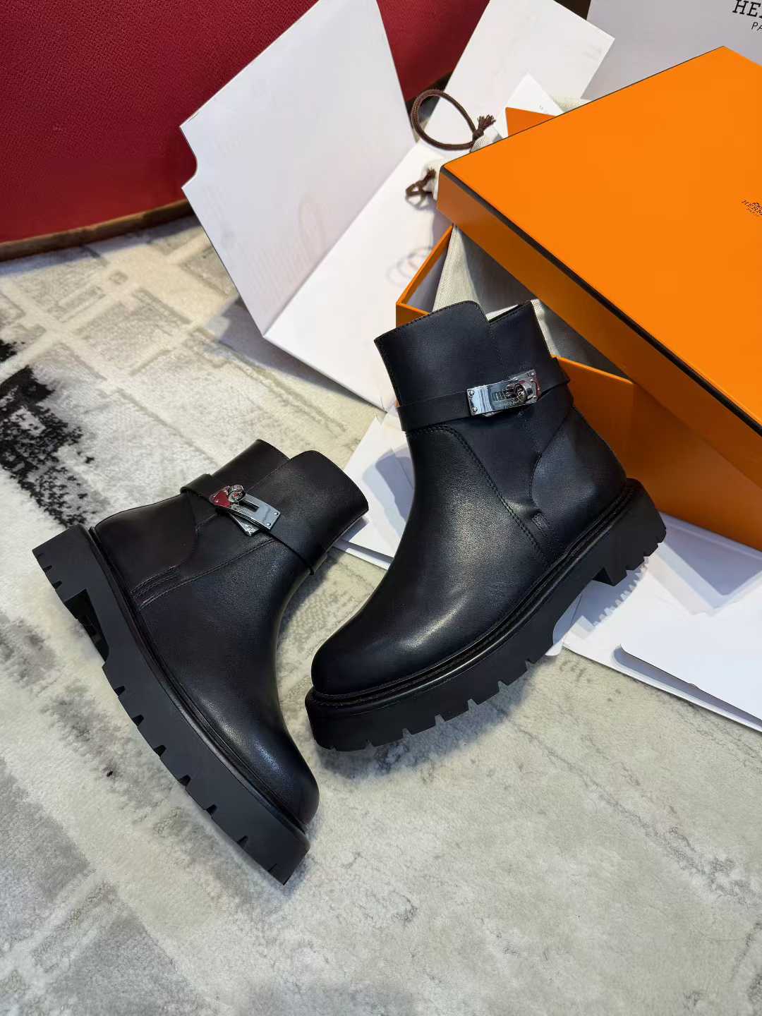 Hermès Short boots view 8