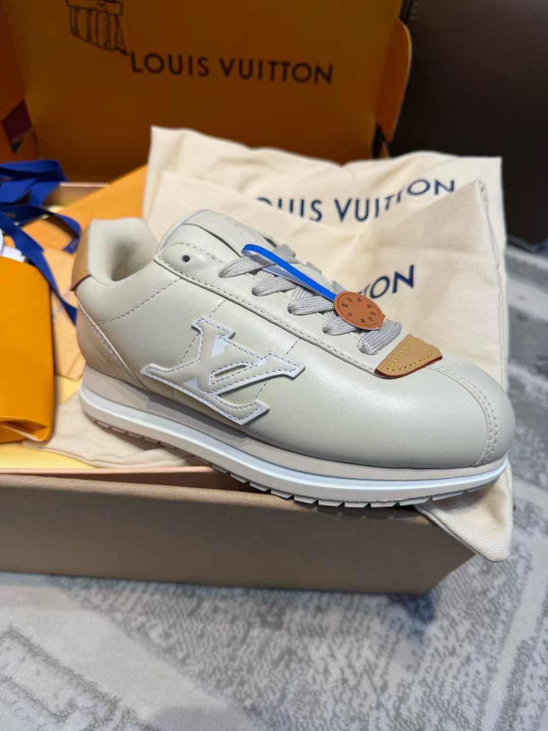 Louis Vuitton Bread shoes view 12