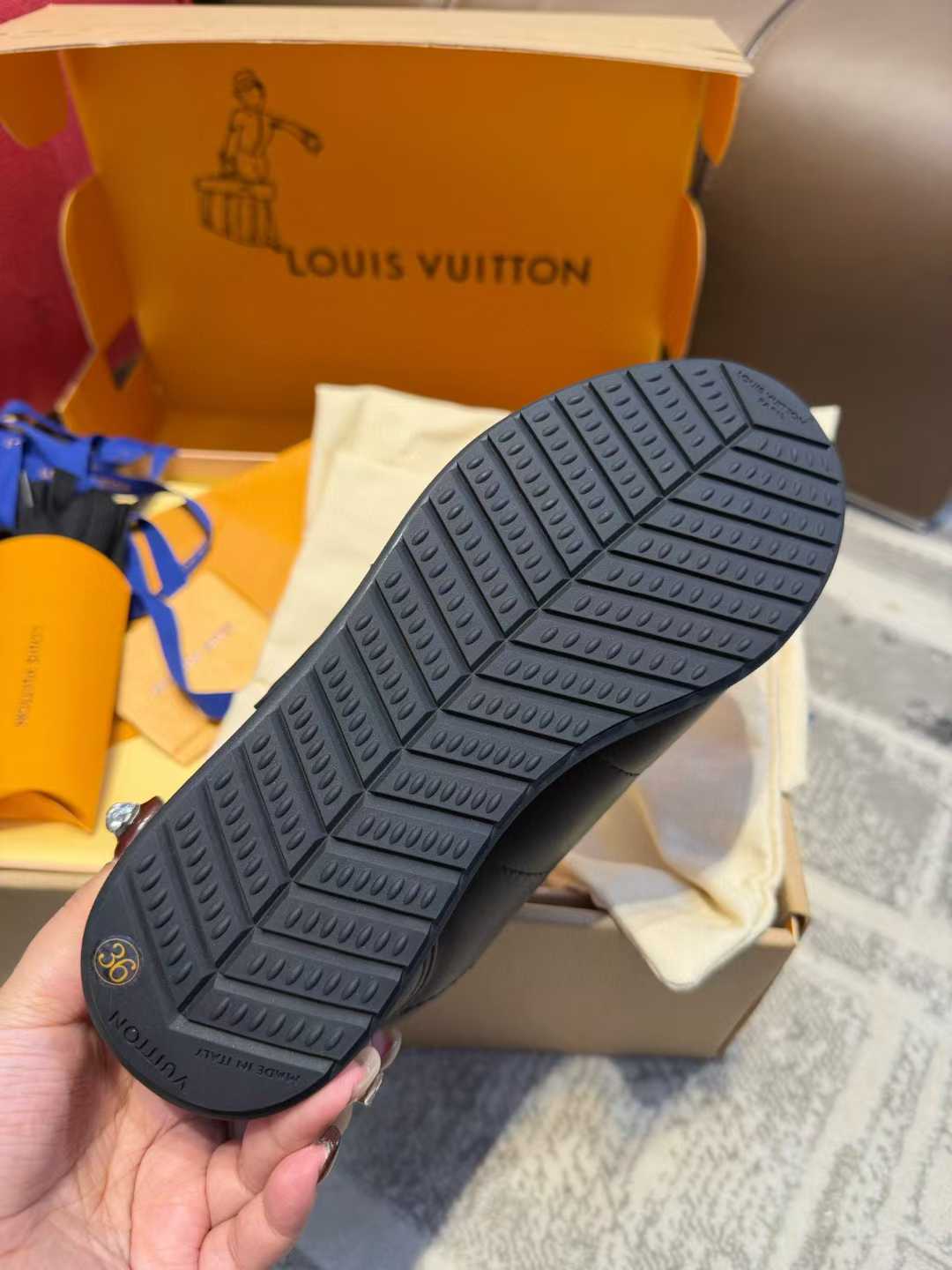 Louis Vuitton Bread shoes view 19
