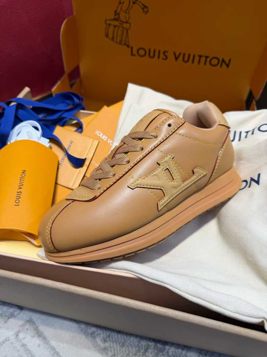 Louis Vuitton Bread shoes view 9