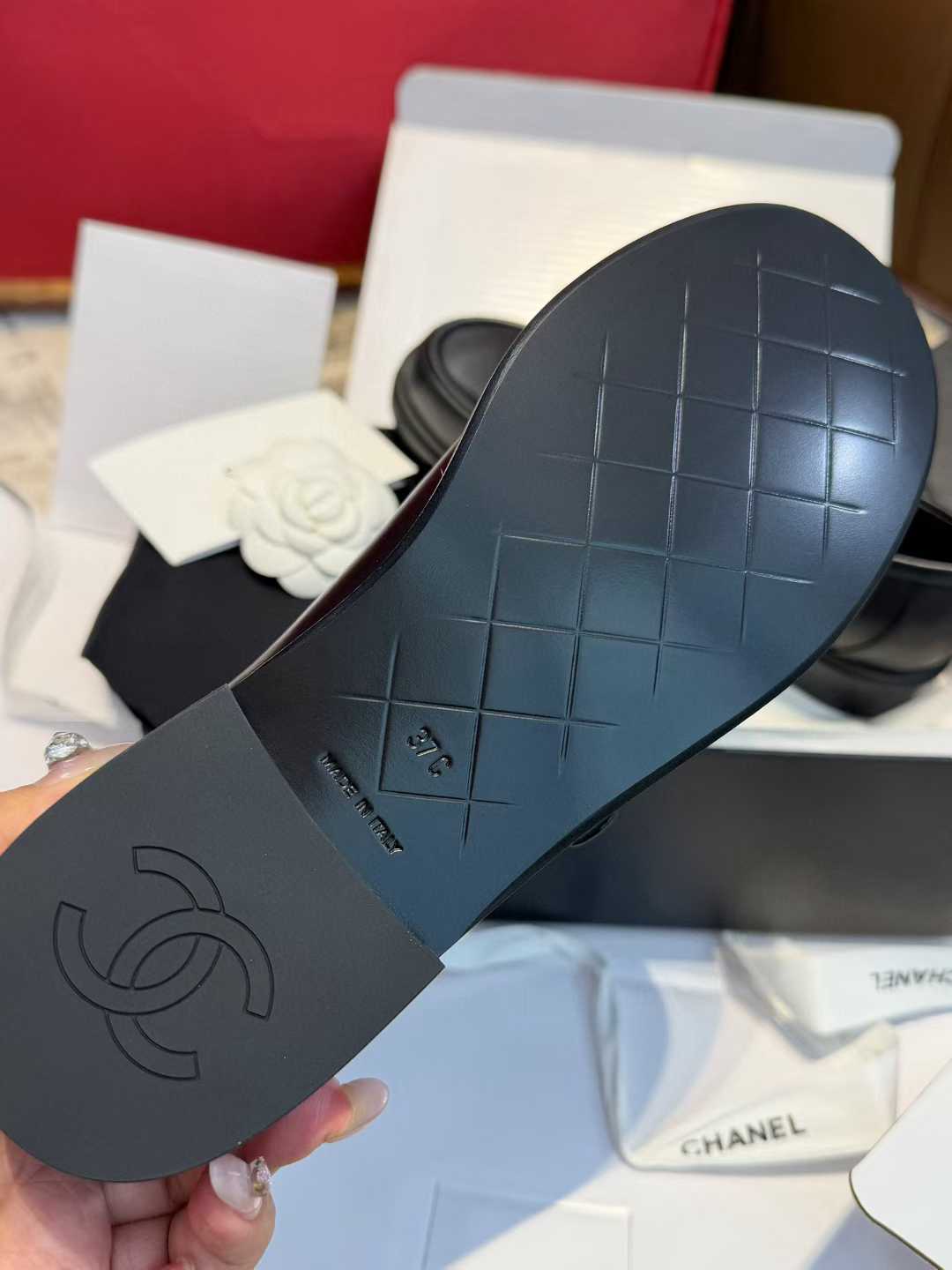 Chanel 25K Love shoes view 9