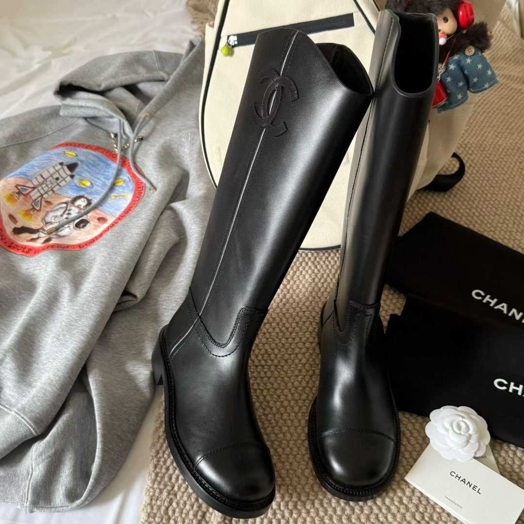 Chanel Knight boots view 2
