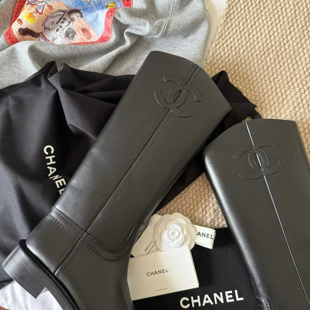 Chanel Knight boots view 4